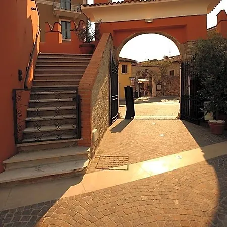 Corte San Luca